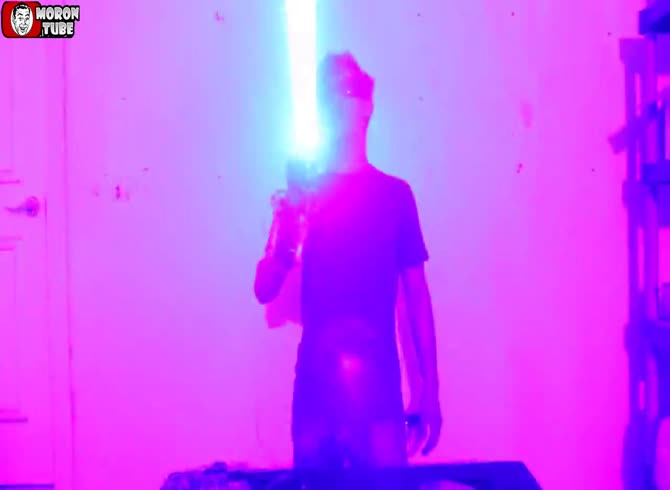Video :A strong 40 W DIY laser
